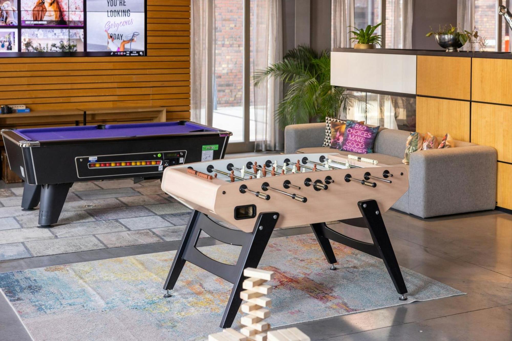 Hotel Moxy Excel