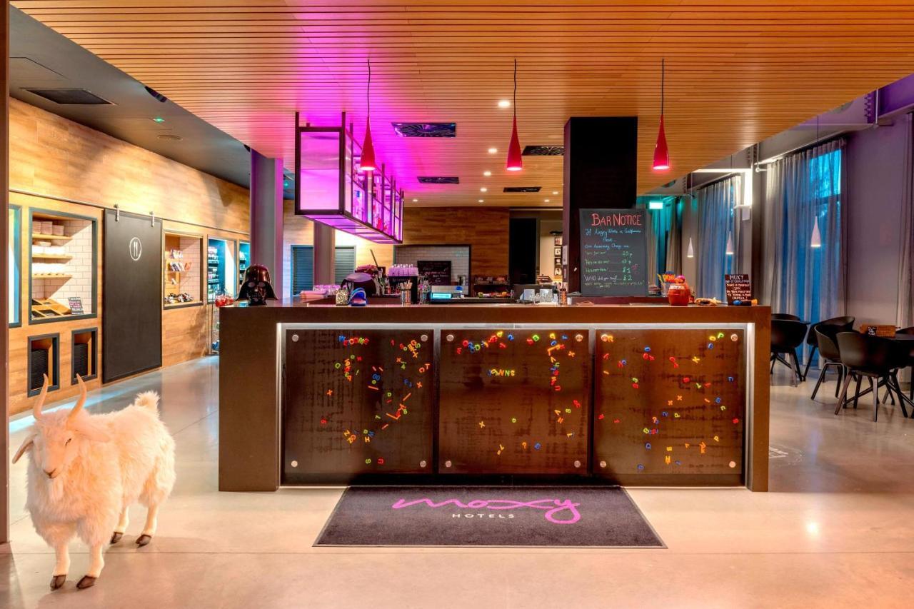 Moxy Excel Hotel Londen