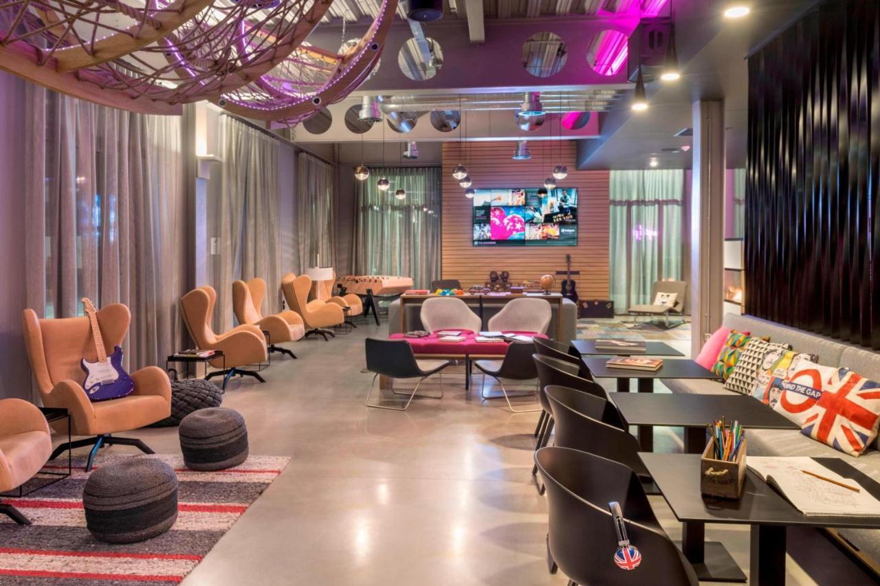 Hotel Moxy Excel Londen